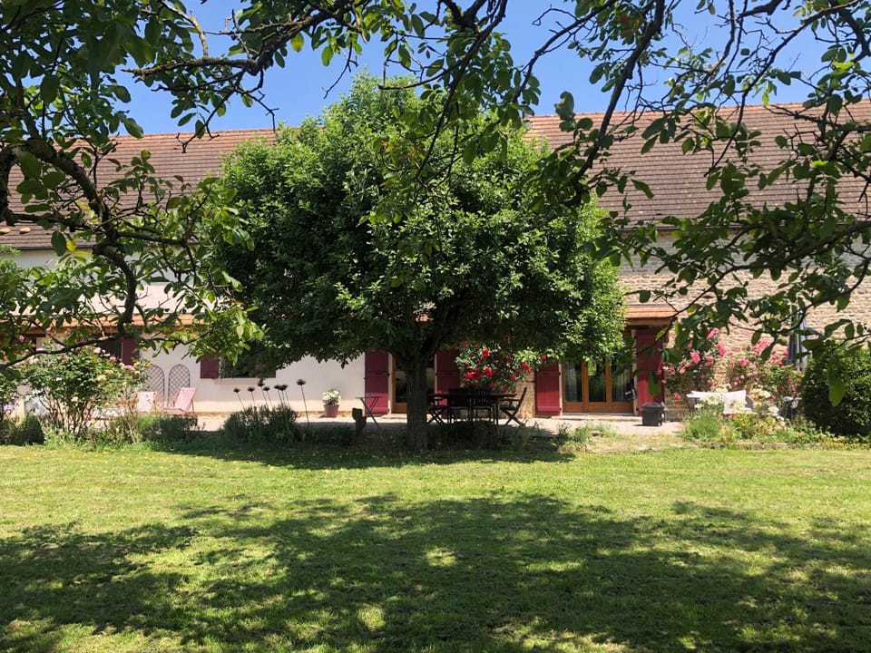 Property building, Natural landscape, Garden view