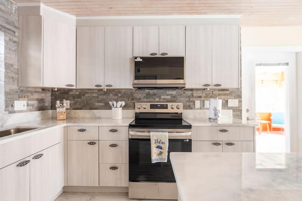 Kitchen or kitchenette, minibar, pet friendly