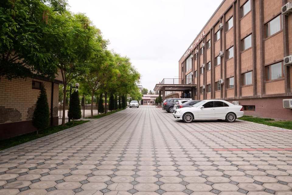 Street view, Parking