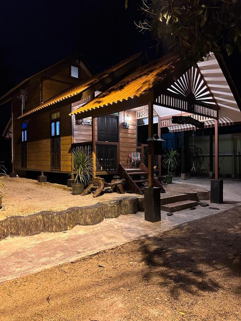 Pondok Tok Wan Homestay House in Terengganu, Malaysia