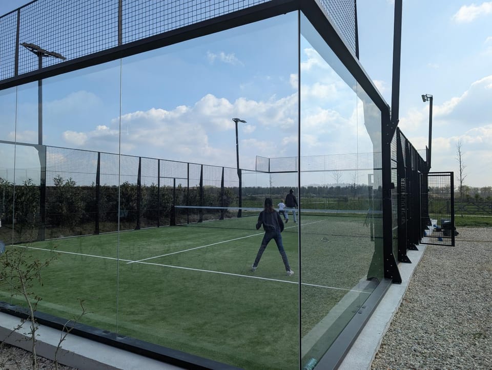 Tennis court