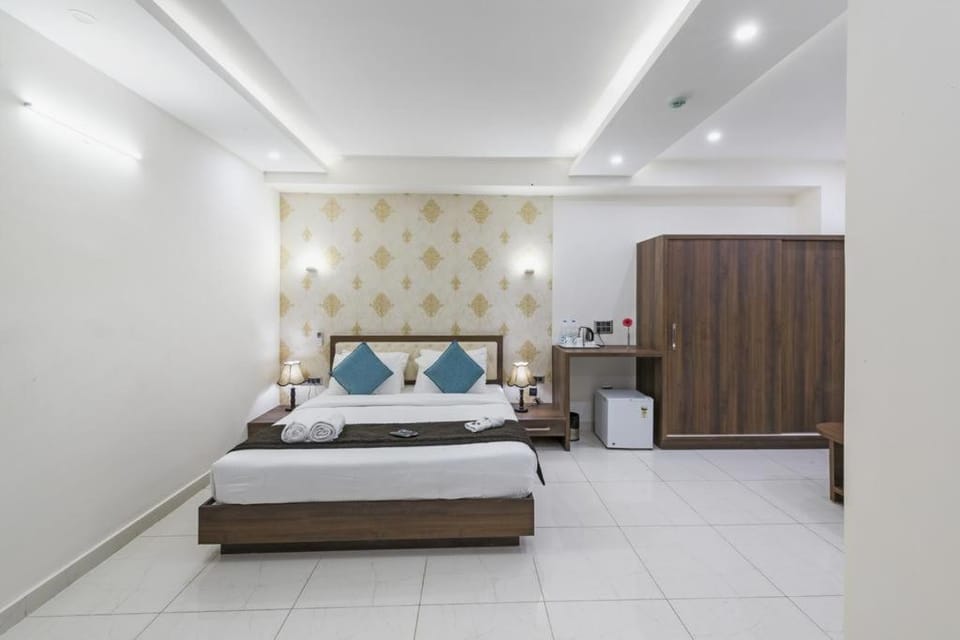 T S Royal Grand Hotel Hotel in Bengaluru