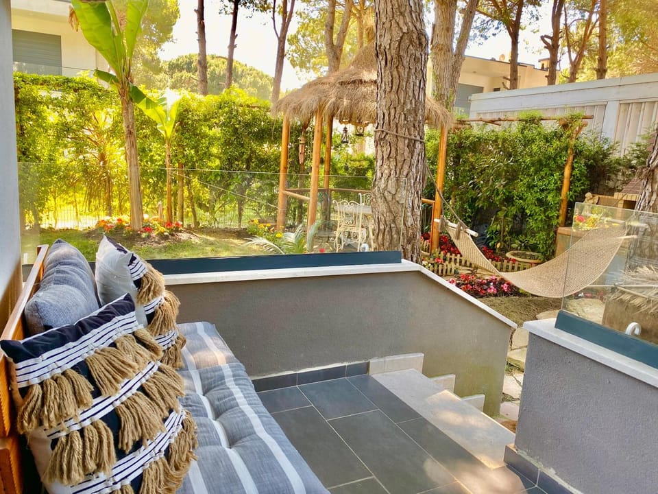 Garden, Balcony/Terrace, Garden view