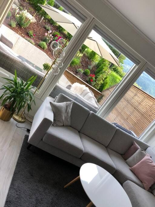 Patio, Day, Garden, View (from property/room), Balcony/Terrace, Living room, Seating area, Garden view