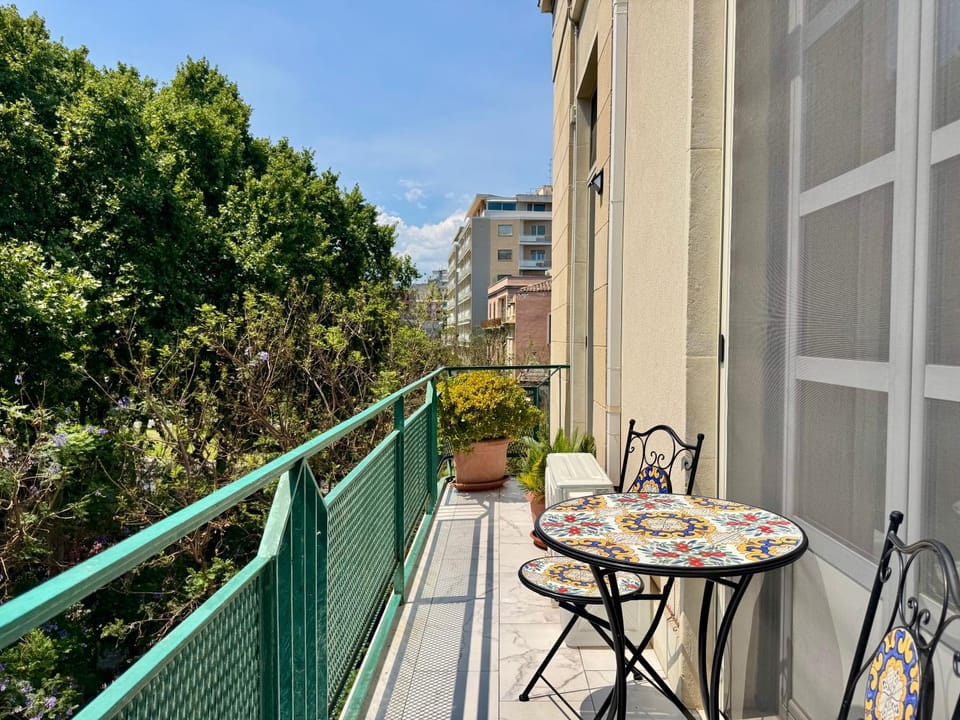 Property building, Day, View (from property/room), Balcony/Terrace