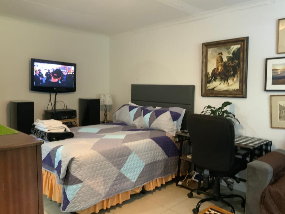 Bed, TV and multimedia