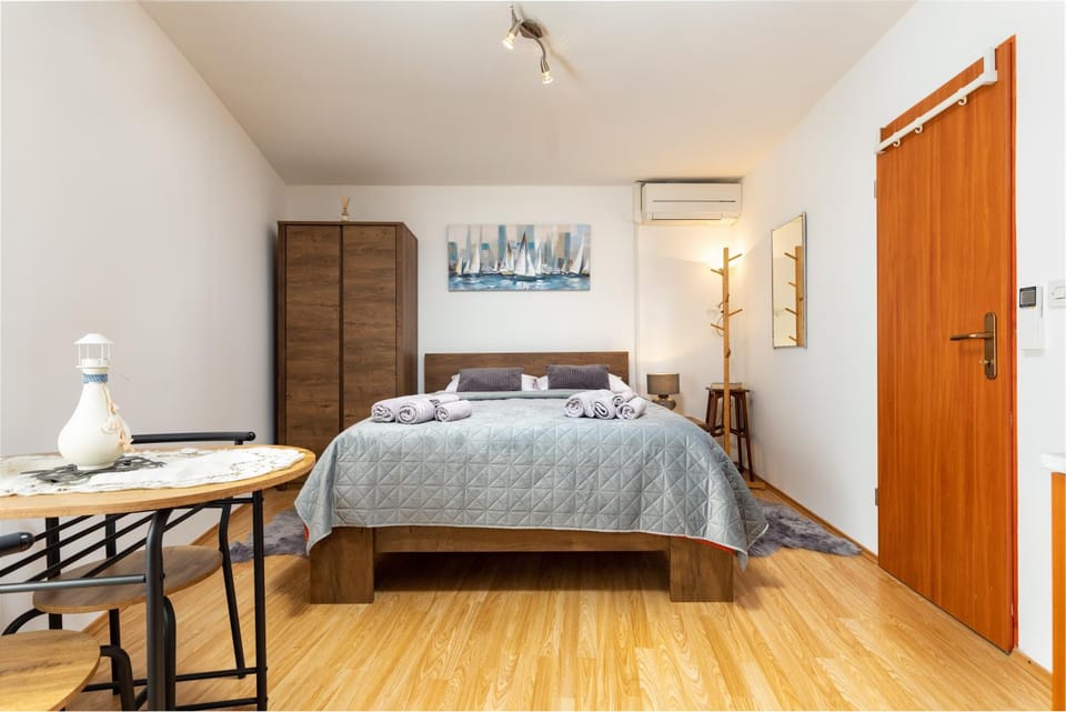 Charming Apartments in the Heart of Old Town Rovinj, Just Minutes from the Sea Apartment in Rovinj