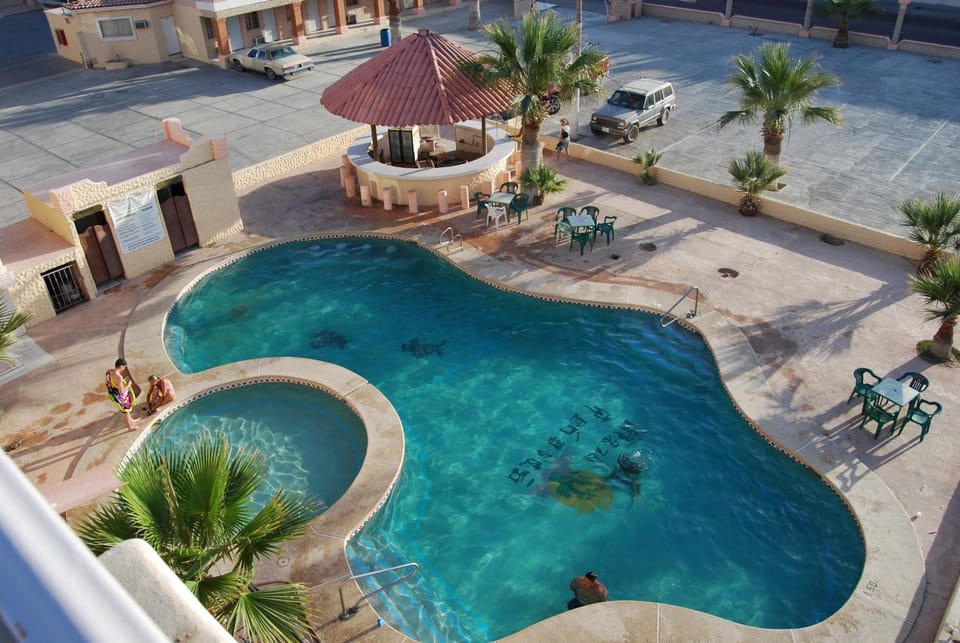 Swimming pool