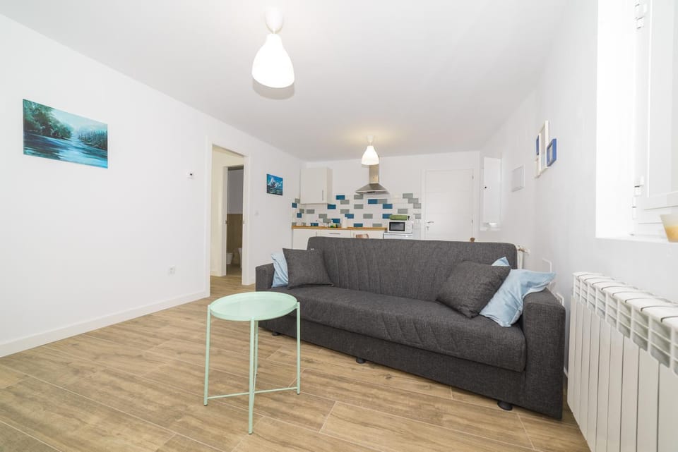 Living room, Seating area, internet