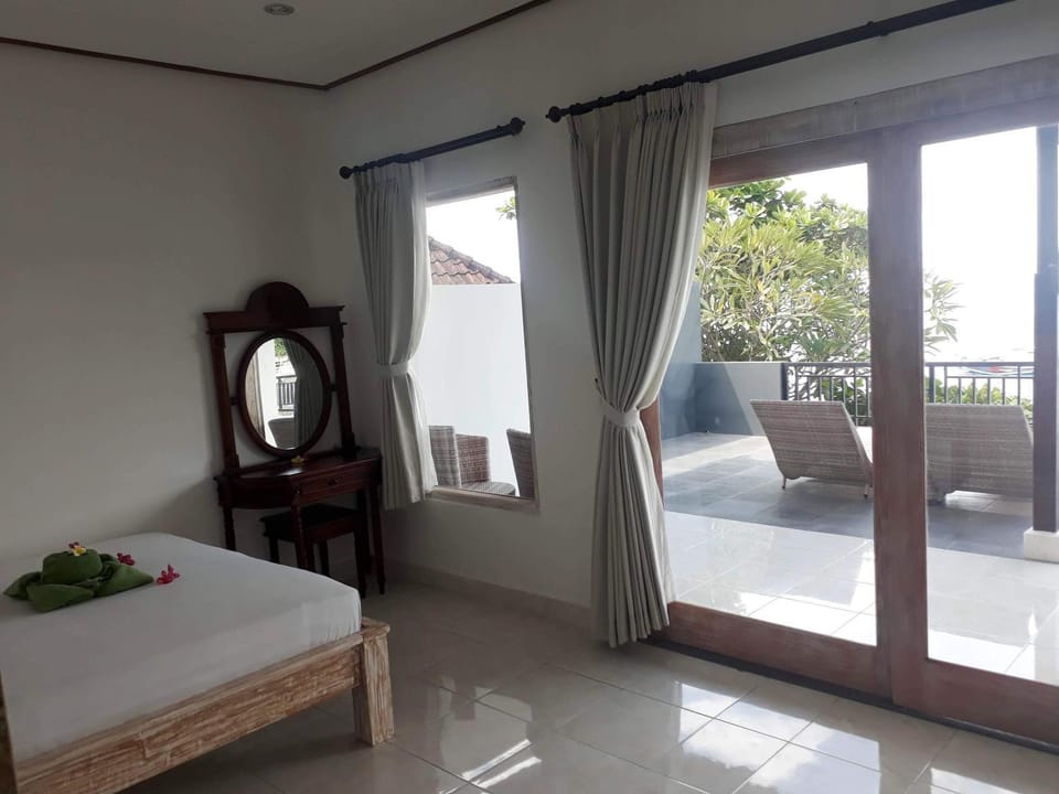 Bed, Photo of the whole room, Sea view