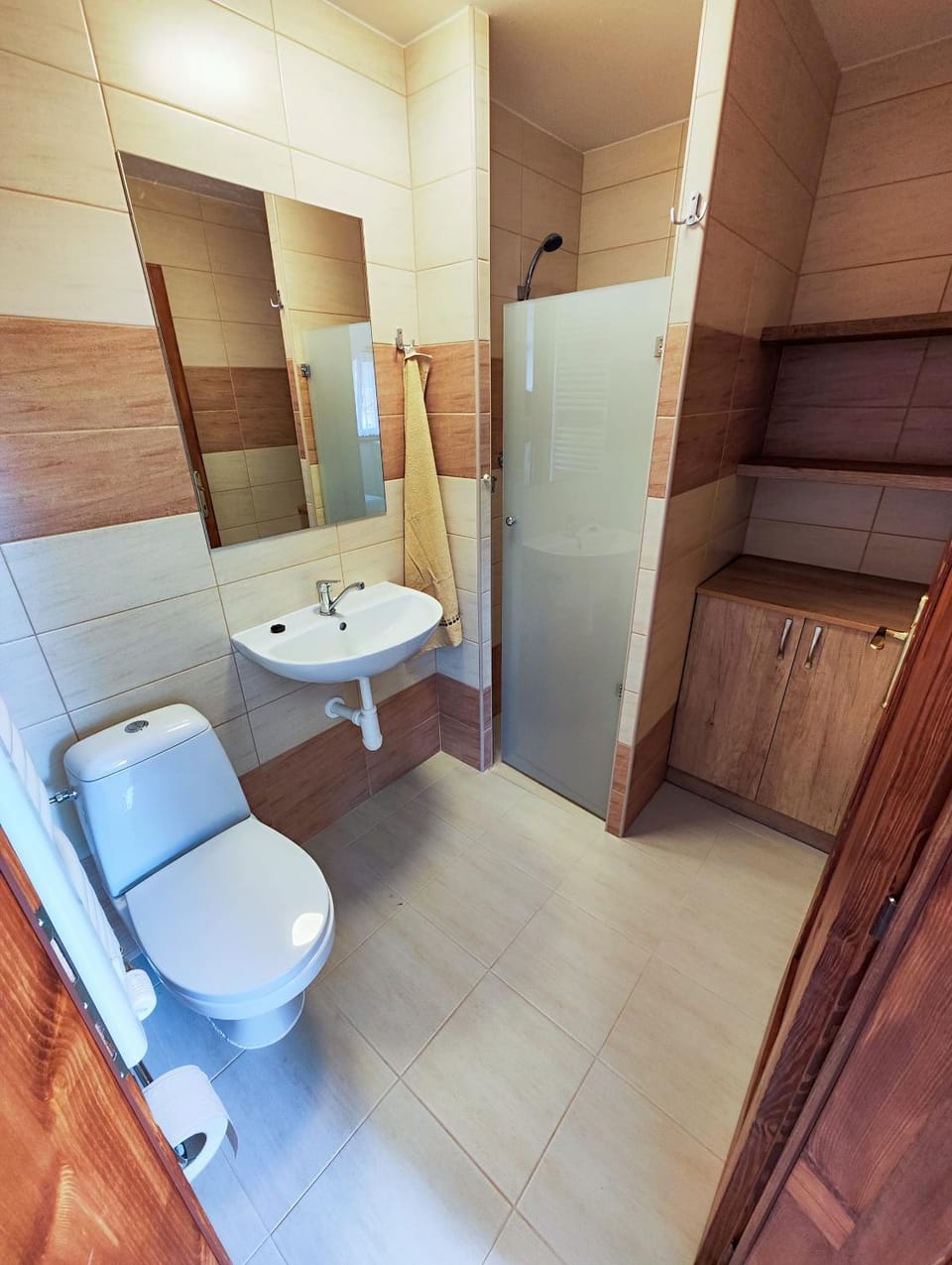 Shower, Toilet, Bathroom