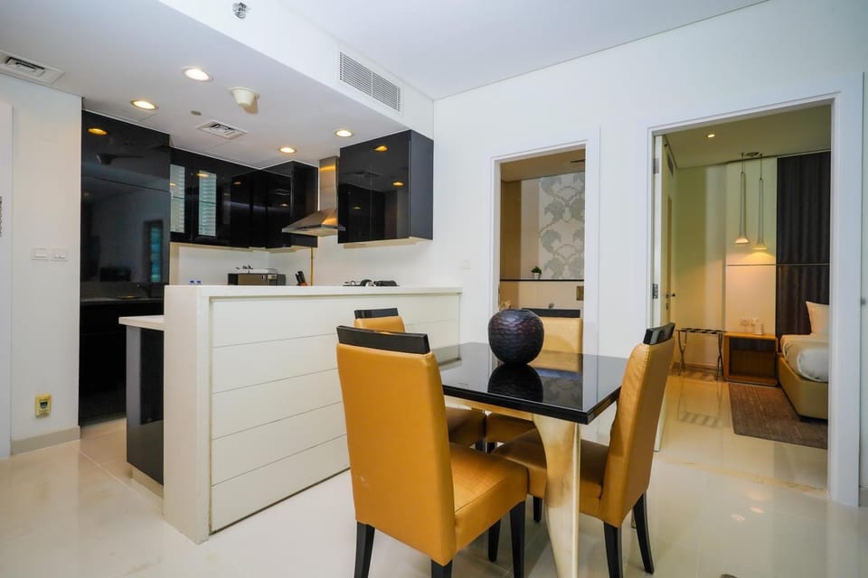 Restaurant/places to eat, Dining area