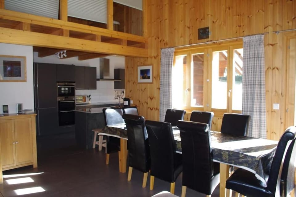 Chalet Mille Étoiles Apartment in Canton of Valais
