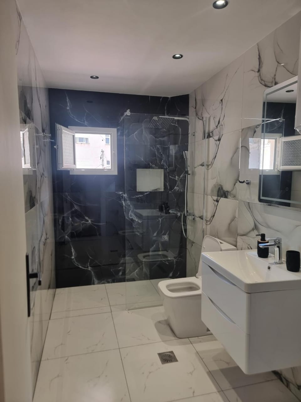 Shower, Toilet, Bathroom