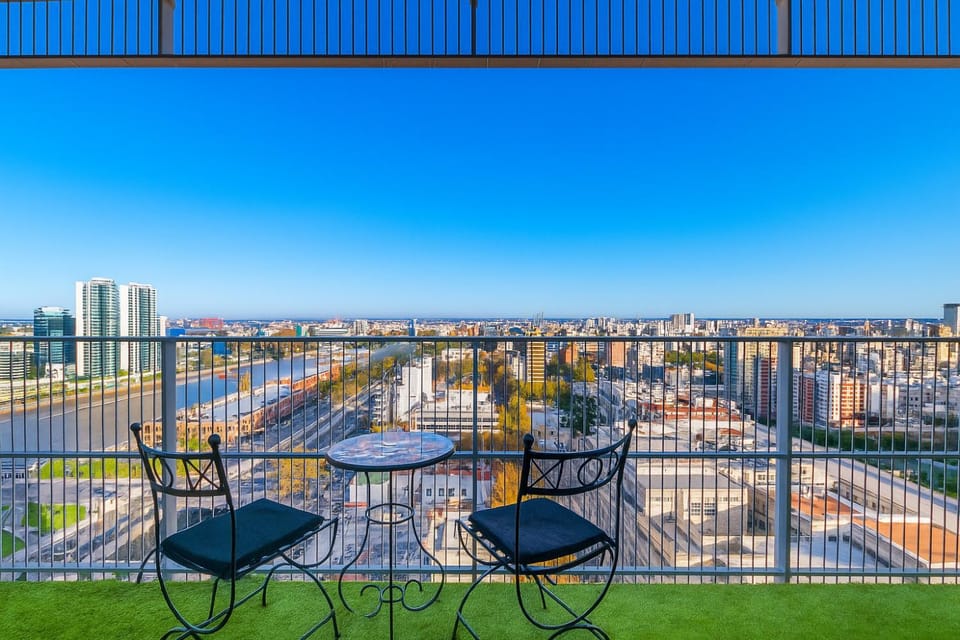 Balcony/Terrace, City view