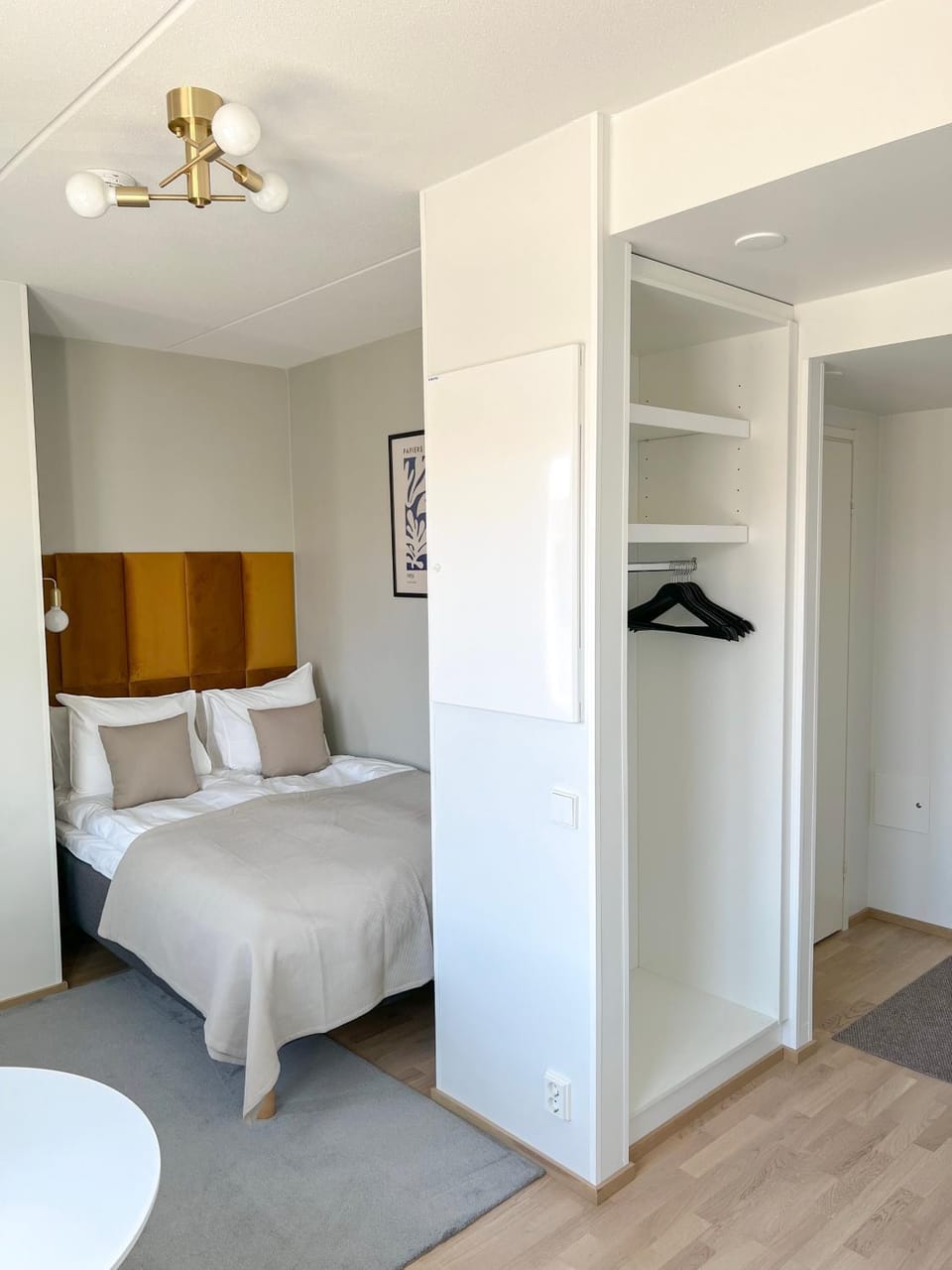Bed, Photo of the whole room, Bedroom, wardrobe