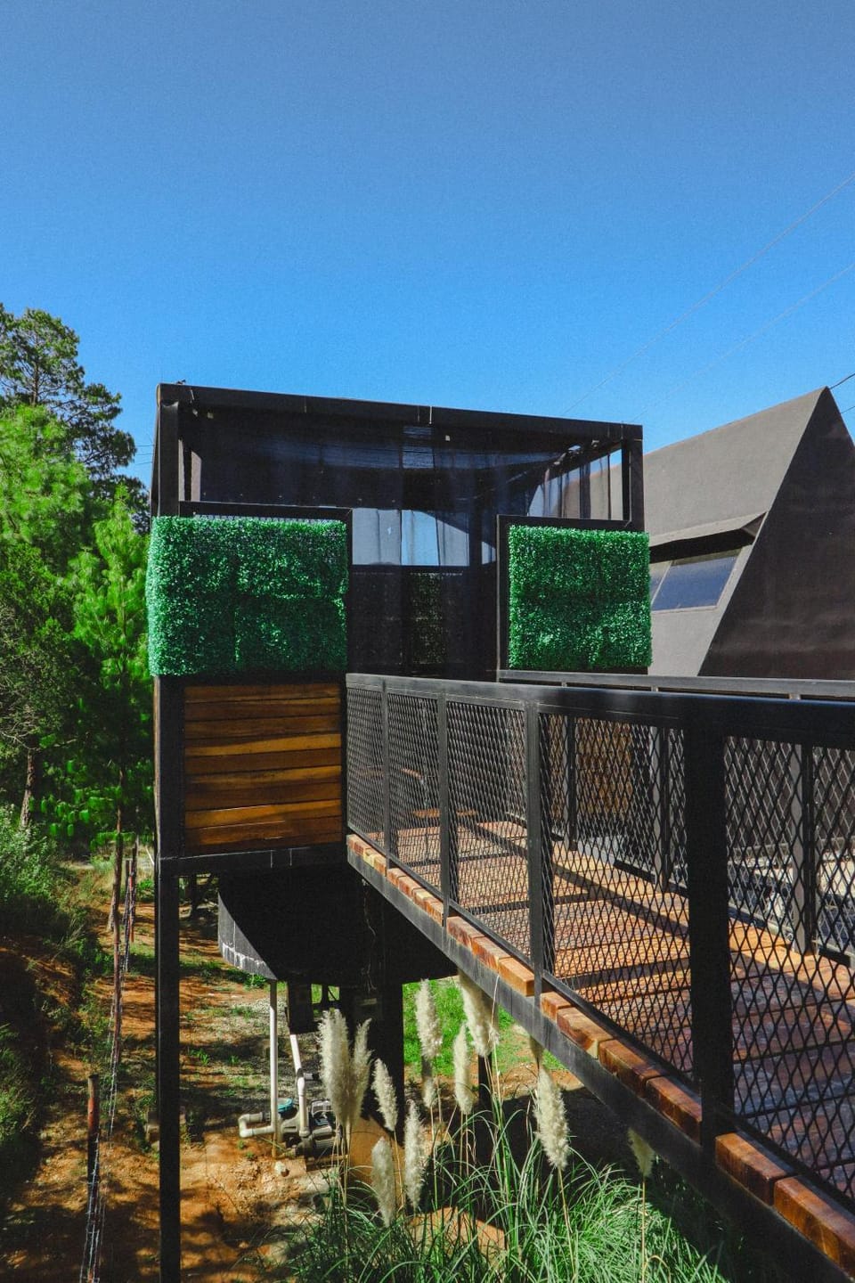 Property building, Facade/entrance