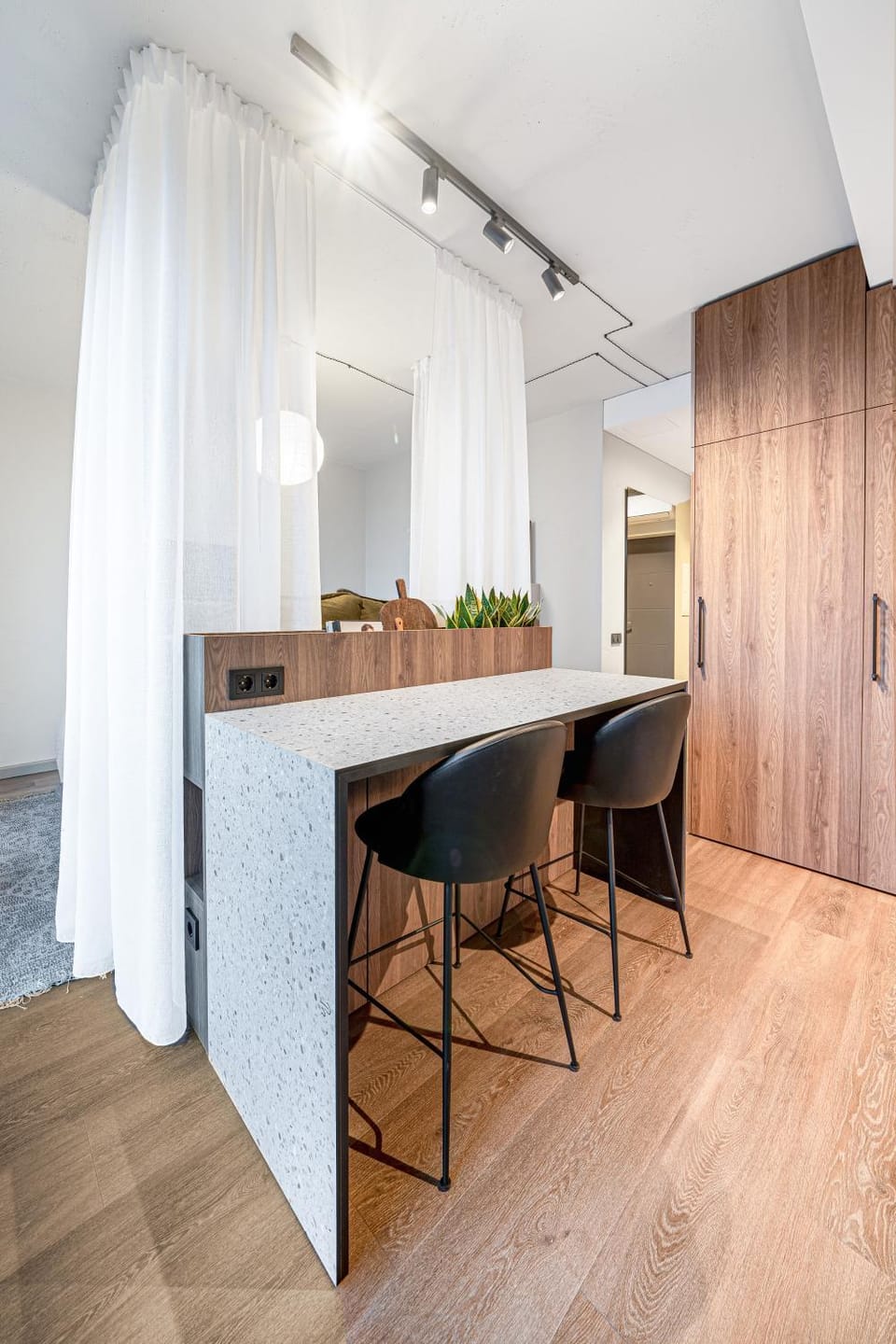 Dining area, wardrobe