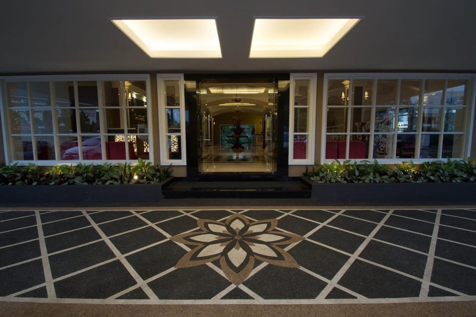 Facade/entrance, Lobby or reception