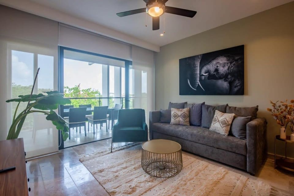New Condo Roof Pool with Gym and WiFi near 5th half Blk Kids Ok House in Playa del Carmen
