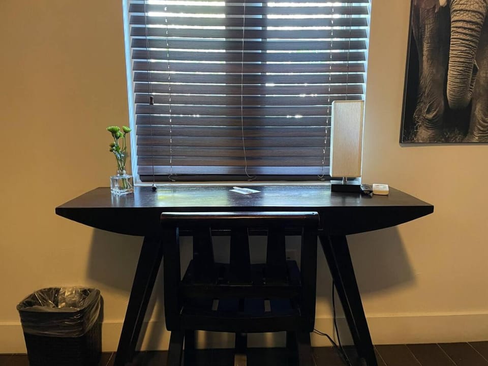 Vive Zen Queen Room Apartment in Miami