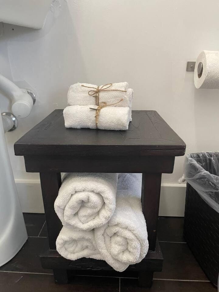 Vive Zen Queen Room Apartment in Miami