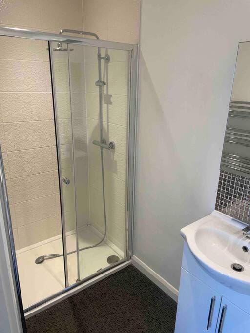 2 Bed city centre flat Apartment in Bath