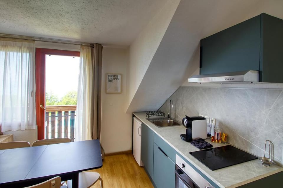 Coffee/tea facilities, Kitchen or kitchenette, Dining area, minibar, pet friendly, stove, toaster