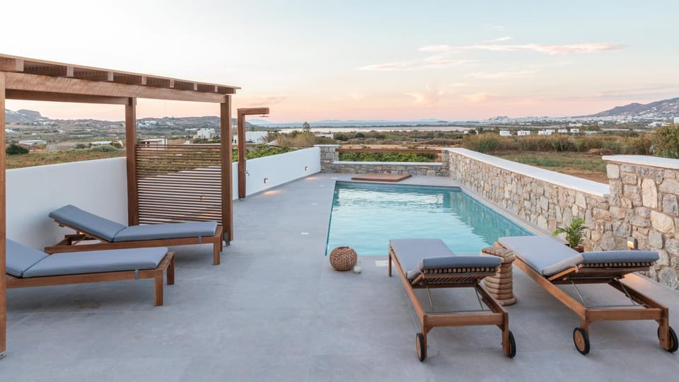 View (from property/room), City view, Landmark view, Mountain view, Pool view, Sea view, Swimming pool, sunbed