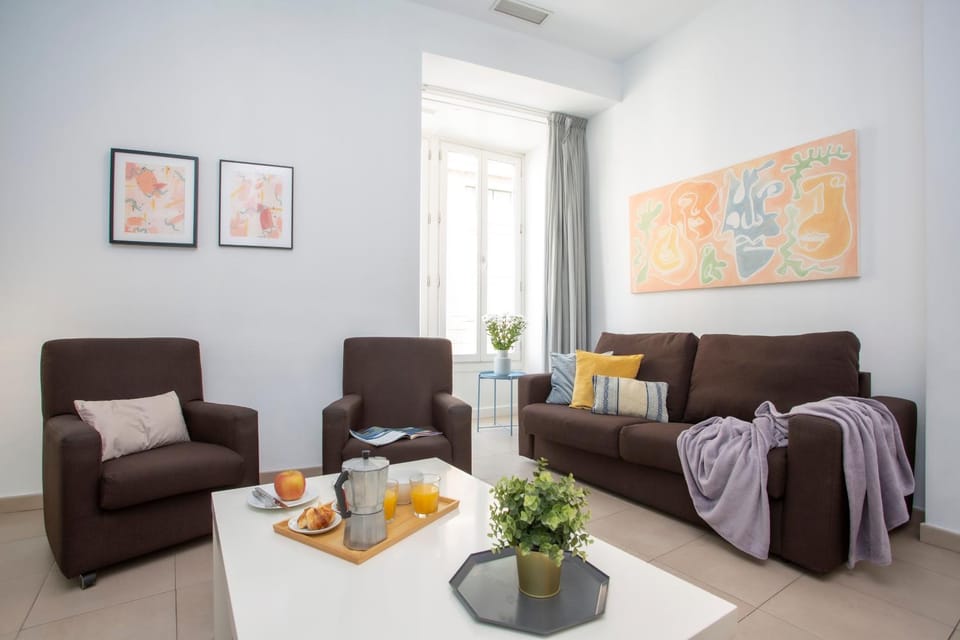 Living room, Seating area