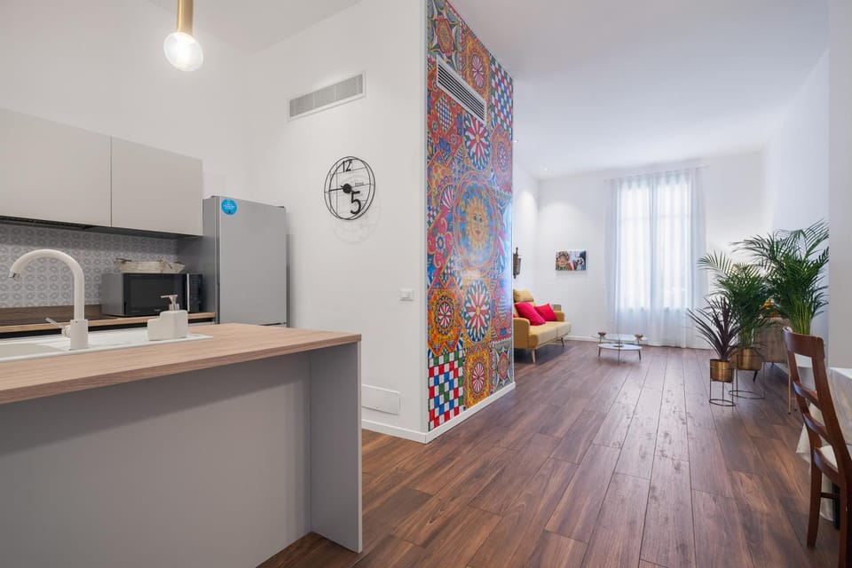 Kitchen or kitchenette, Dining area, minibar, oven, pet friendly, stove