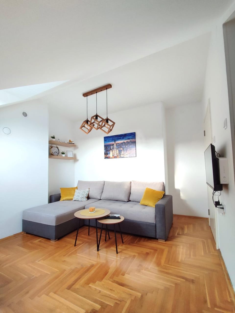 Apartman NS Dan PRIVATE PARKING Apartment in Novi Sad