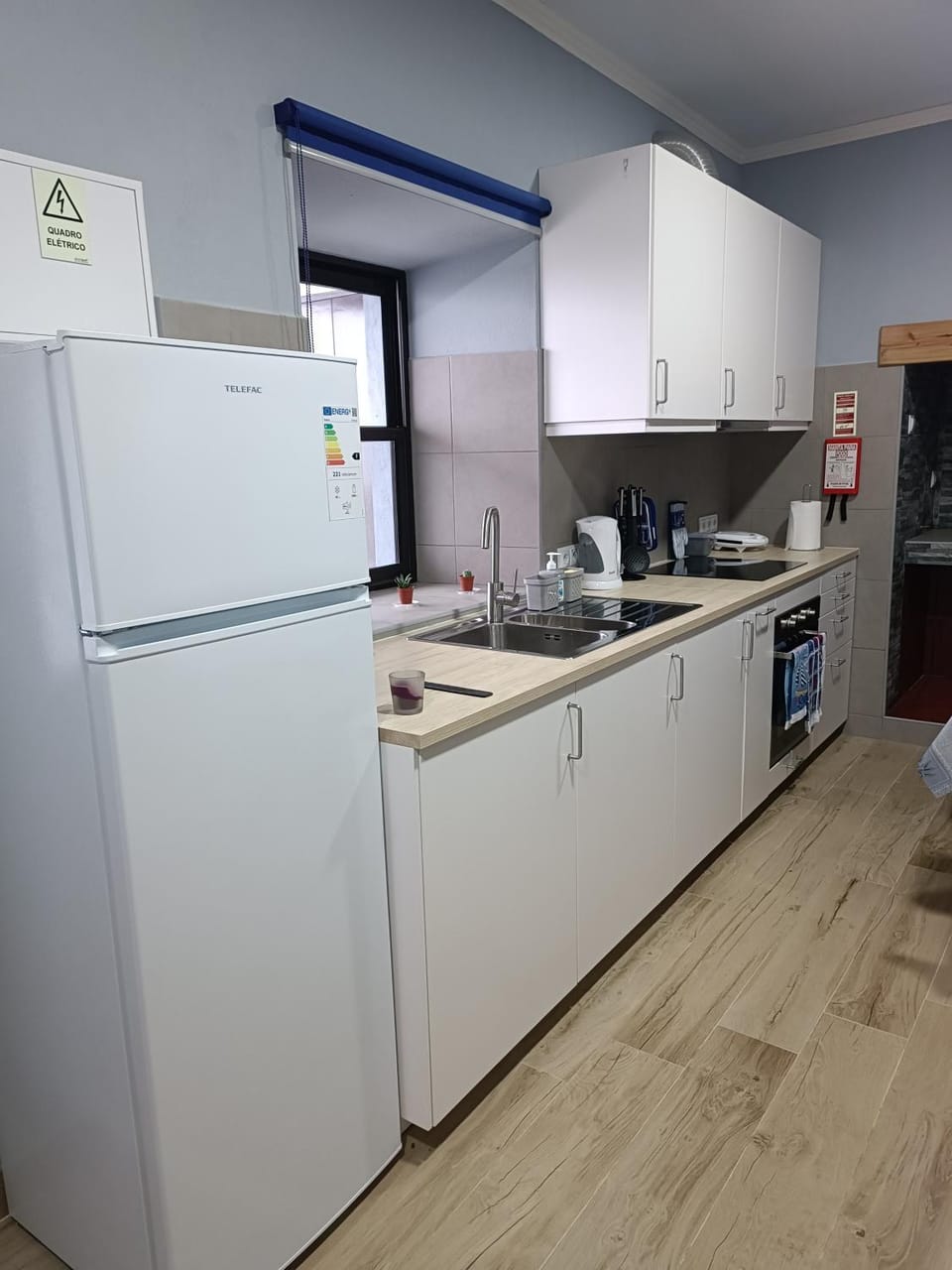 Kitchen or kitchenette, minibar, pet friendly, stove