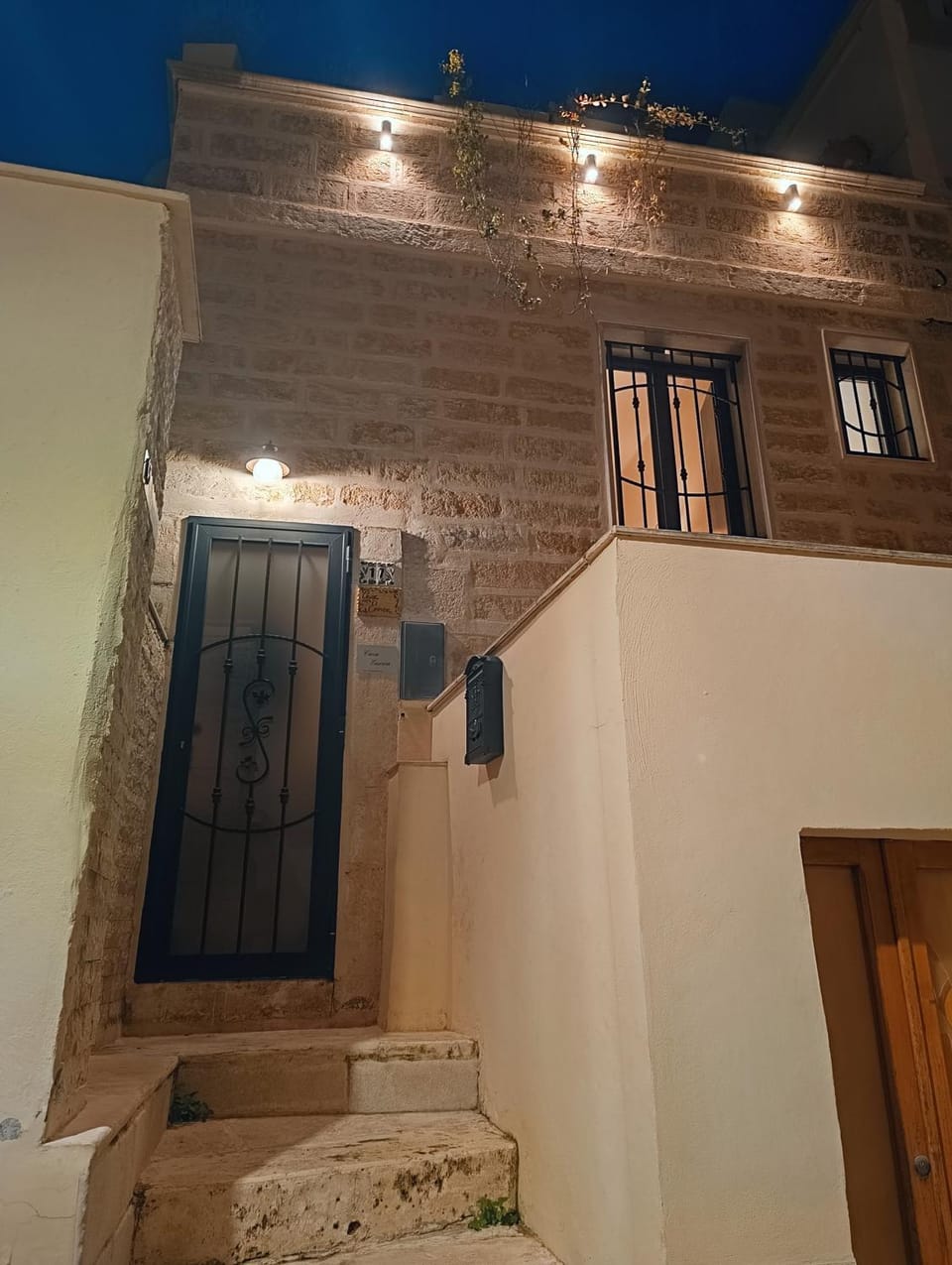 Property building, Facade/entrance