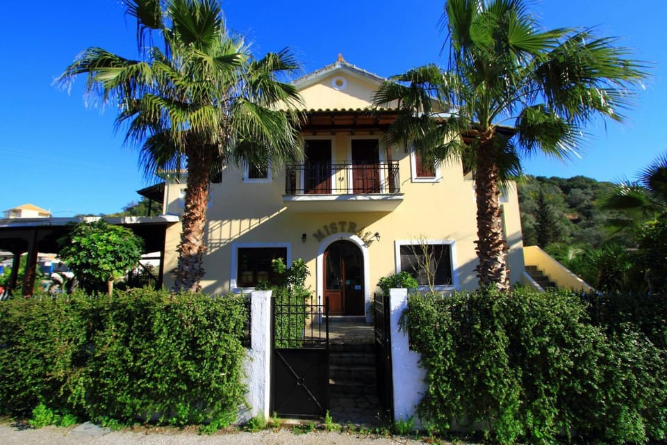 Property building, Facade/entrance