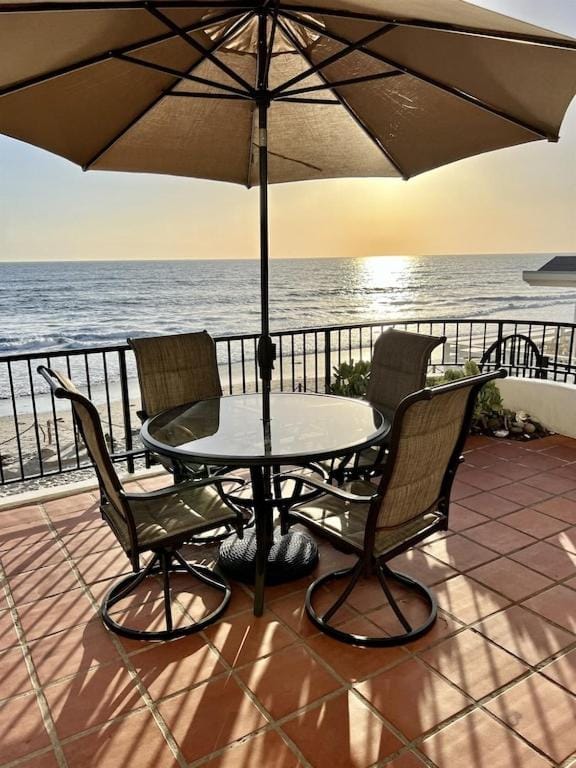 Oceanfront 2BR Condo, Private Beach & Patio, Rare Find Apartment in Carlsbad