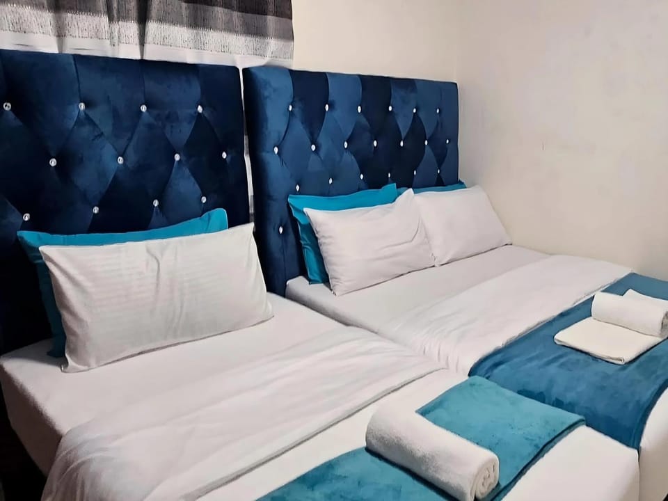 Goshen Lodge Spencer Bed and Breakfast in Cape Town