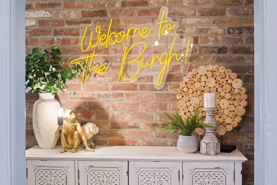 NEW! High-end Manchester Home w/ a hot tub House in Pittsburgh