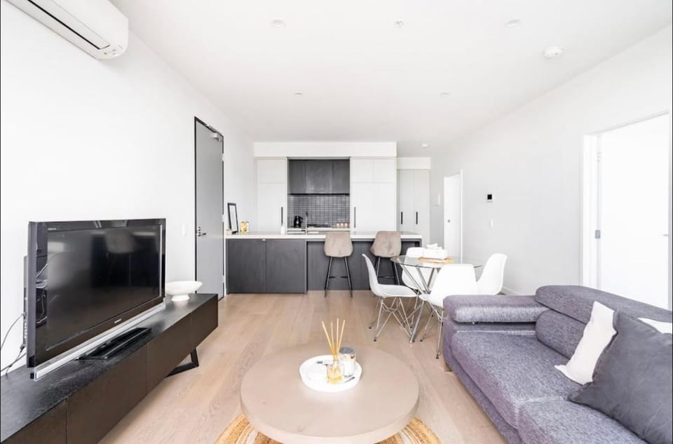The Clayton Nest with free parking , close to Uni and Hospitals Apartment in City of Monash
