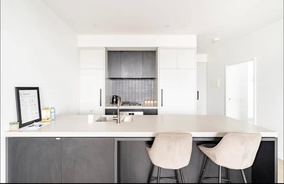 The Clayton Nest with free parking , close to Uni and Hospitals Apartment in City of Monash