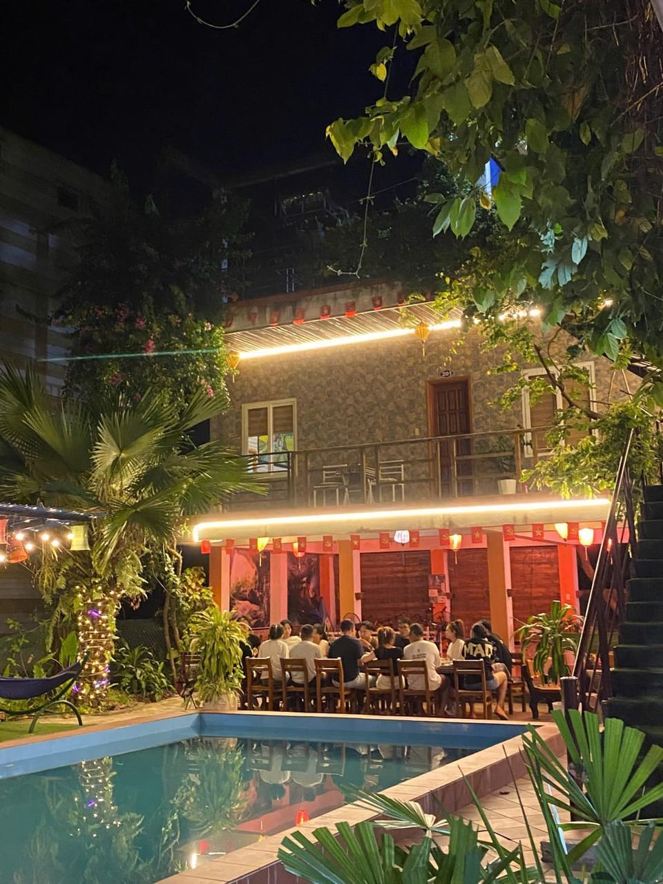 Restaurant/places to eat, Swimming pool
