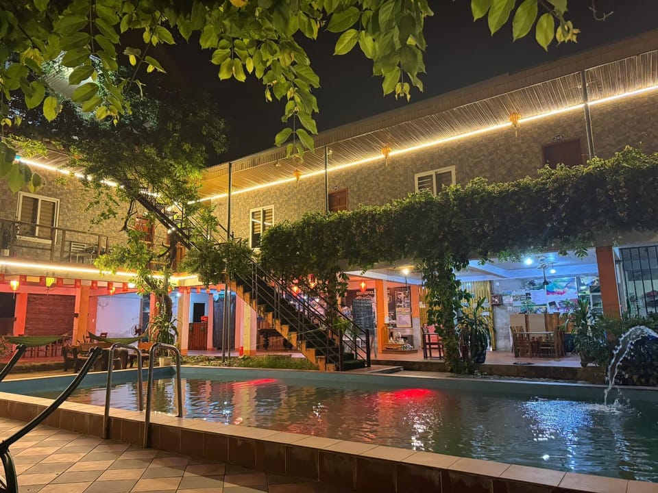Night, Swimming pool