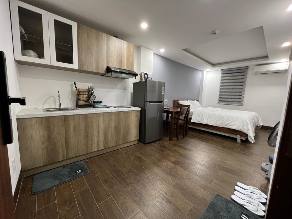 The Light Apartment - My Khe Beachside Hotel in Da Nang
