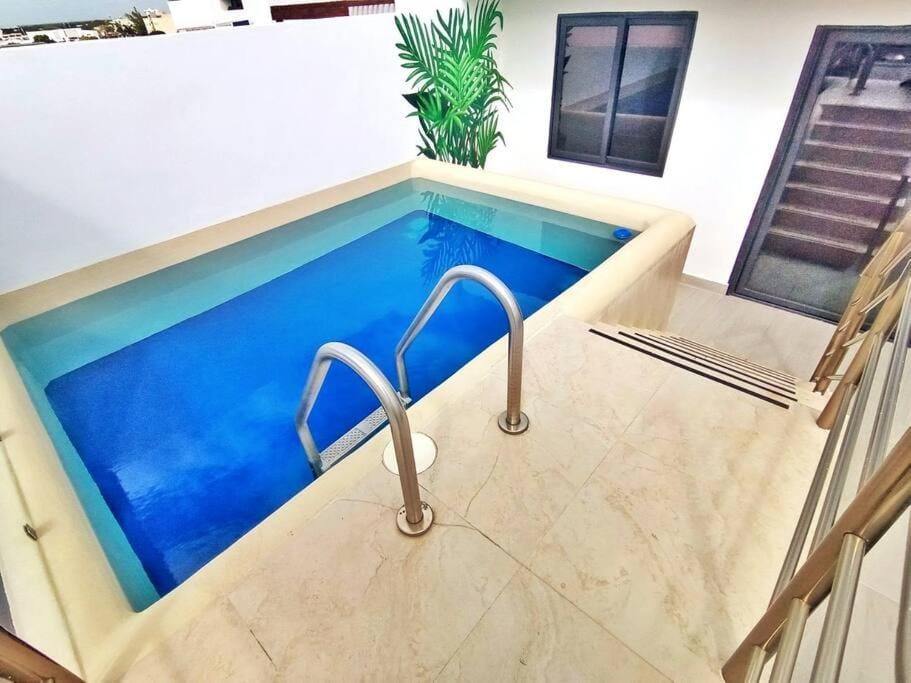 Pool view, Swimming pool