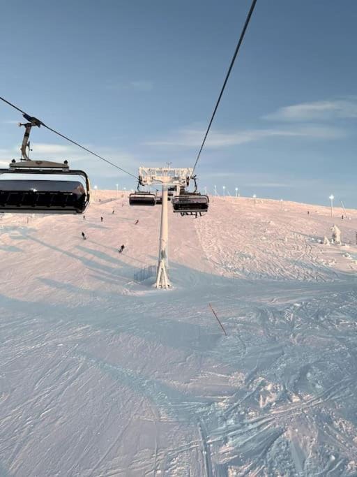 Levi Ski IN Ski OUT Premium VillaWestWind B House in Lapland