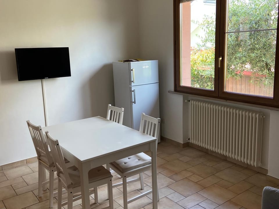 TV and multimedia, Dining area