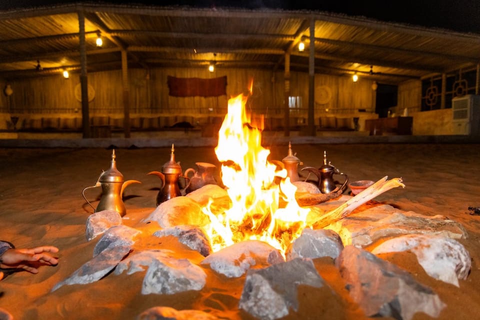 Night, Seating area