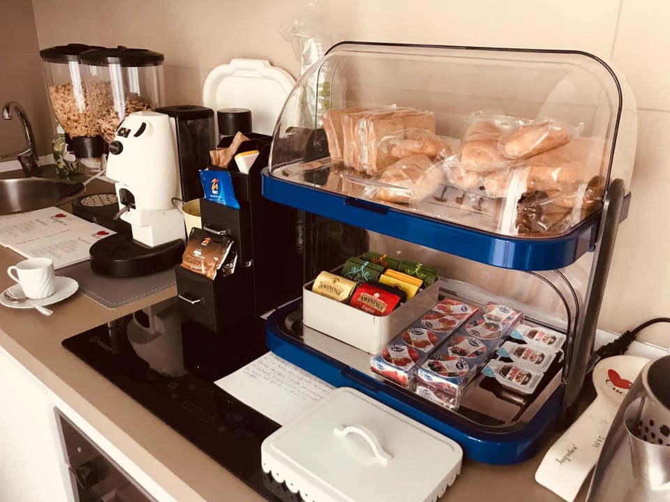 Coffee/tea facilities, Breakfast, Continental breakfast, Buffet breakfast