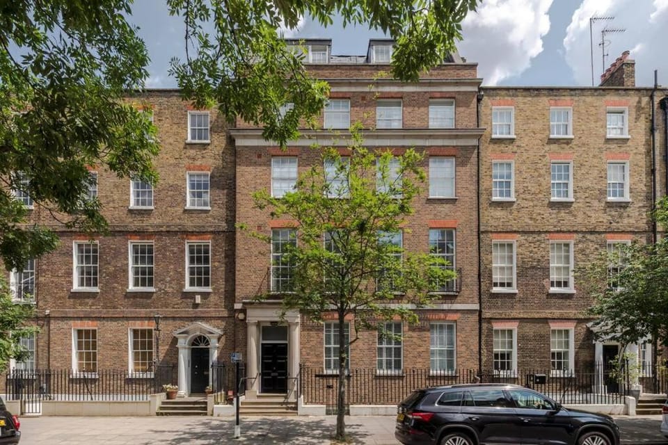 Central Holborn Bloomsbury flats Apartment in London Borough of Islington