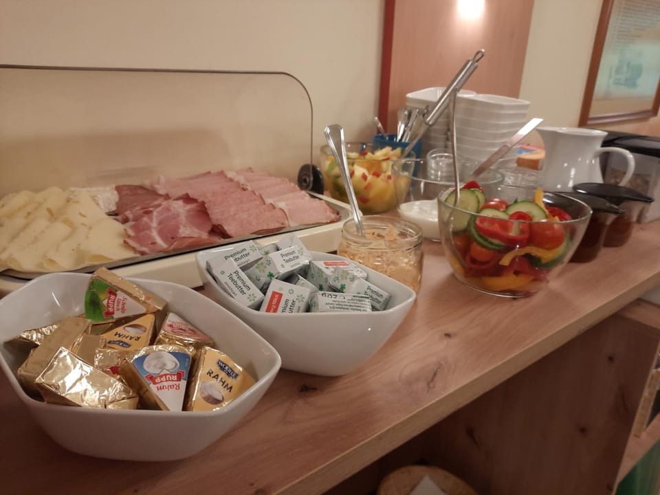 Restaurant/places to eat, Breakfast